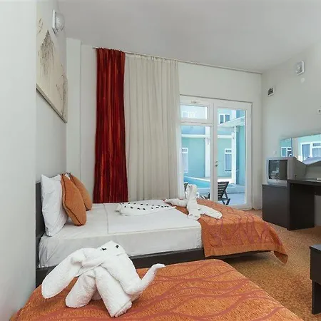 Hotel The Prime Garden 4*